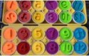 Układanka edukacyjna sorter dopasuj kształty cyferki jajka 12 sztuk Układanka edukacyjna sorter dopasuj kształty cyferki jajka 12 sztuk