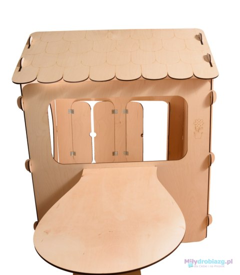 Domek ogrodowy drewniany stolik tablica kredowa 86 x 137 x 105 cm Domek ogrodowy drewniany stolik tablica kredowa 86 x 137 x 105 cm